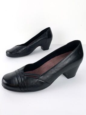 Clarks Everyday Sugar Sky black leather low heel comfort pumps size 8.5